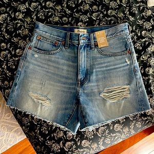 NWT Madewell Relaxed Mid length Denim Shorts